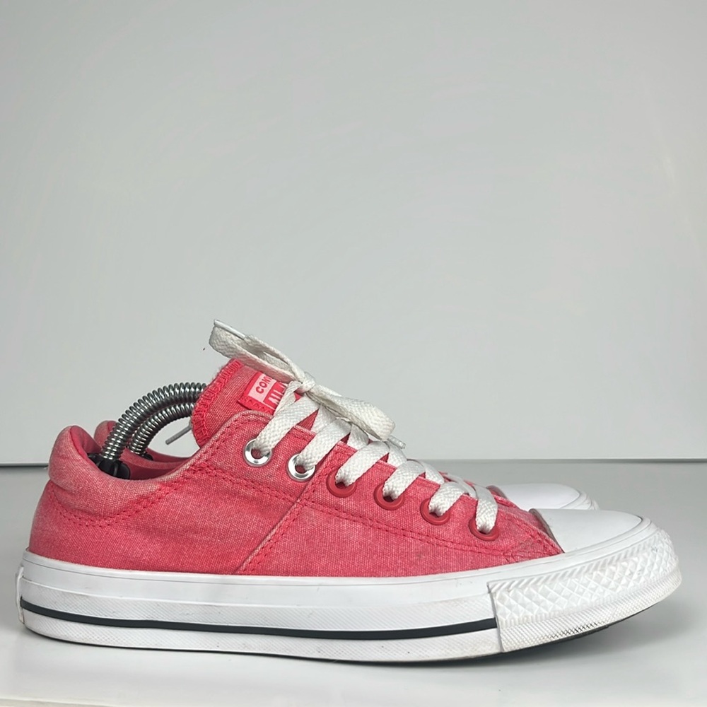 Converse All Star Chuck Taylor‎ Pink Canvas Sneakers / SZ 7